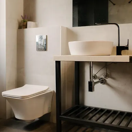 Industrial Penthouse With Panoramic Views By Parkside Boutique