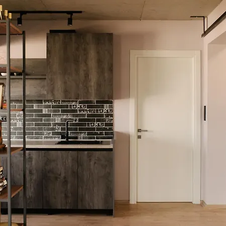 Industrial Penthouse With Panoramic Views By Parkside Boutique *