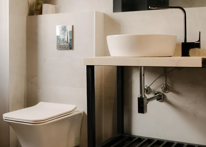 Industrial Penthouse With Panoramic Views By Parkside Boutique