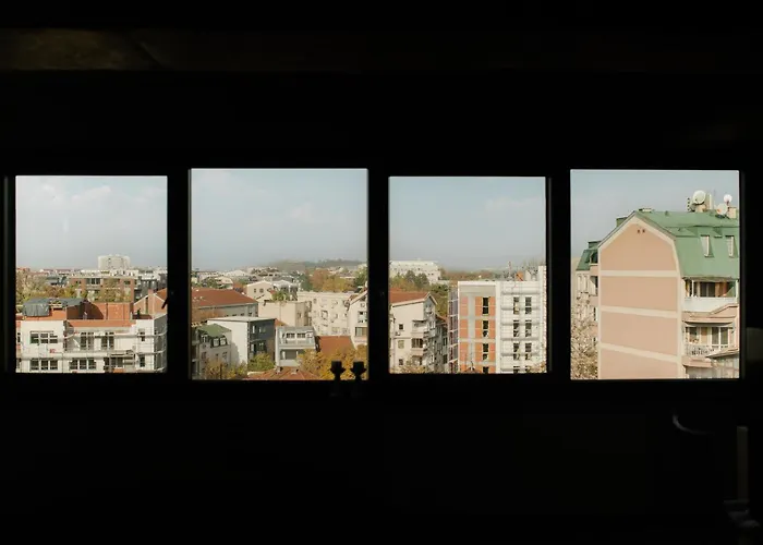 Industrial Penthouse With Panoramic Views By Parkside Boutique Apartment